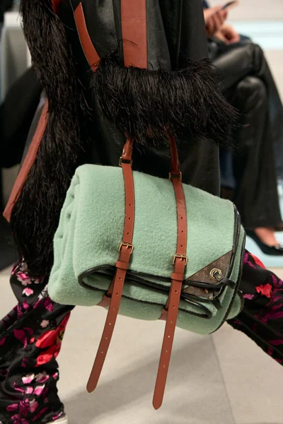 Look 46